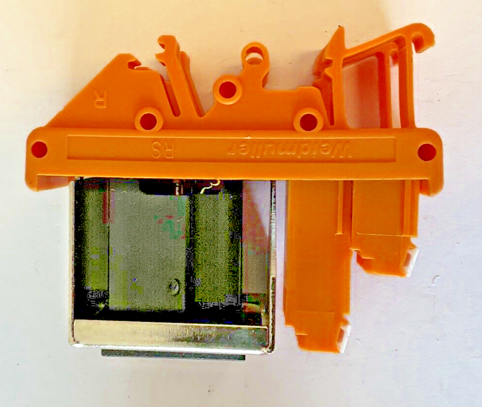 WEIDMULLER 9915480000 ELECTRICAL RECEPTACLE LR82859 125V 15A ***LOTOF2***