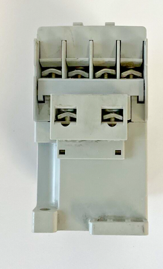 ALLEN BRADLEY 100-C12E*10 SER.A CONTACTOR 24VDC