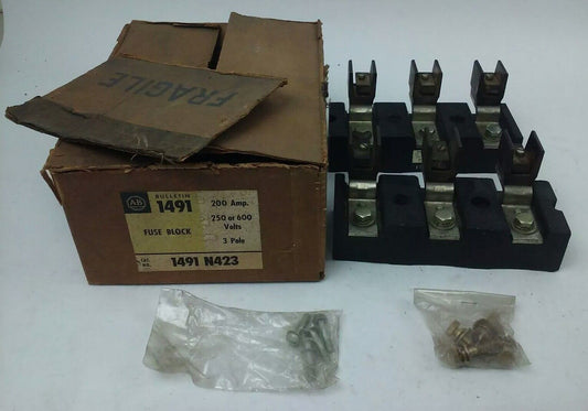ALLEN BRADLEY 1491-N423 FUSE BLOCK,200AMP, 250 OR 600V, 3P,W/ X-123968, 1491N423