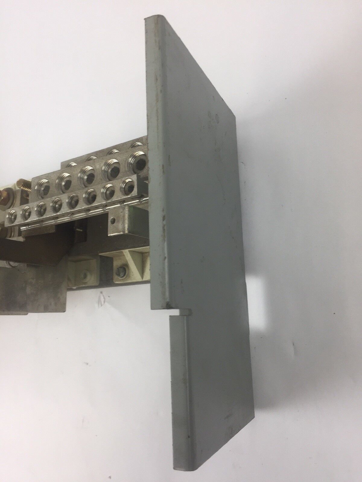 GE SPECTRO SERIES ANK120 NEUTRAL ASSEMBLY MOD 1 1200A MAX