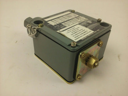 ALLEN BRADLEY 836T-T250J, SERIES A, INDUSTRIAL PRESSURE SWITCH, NEW