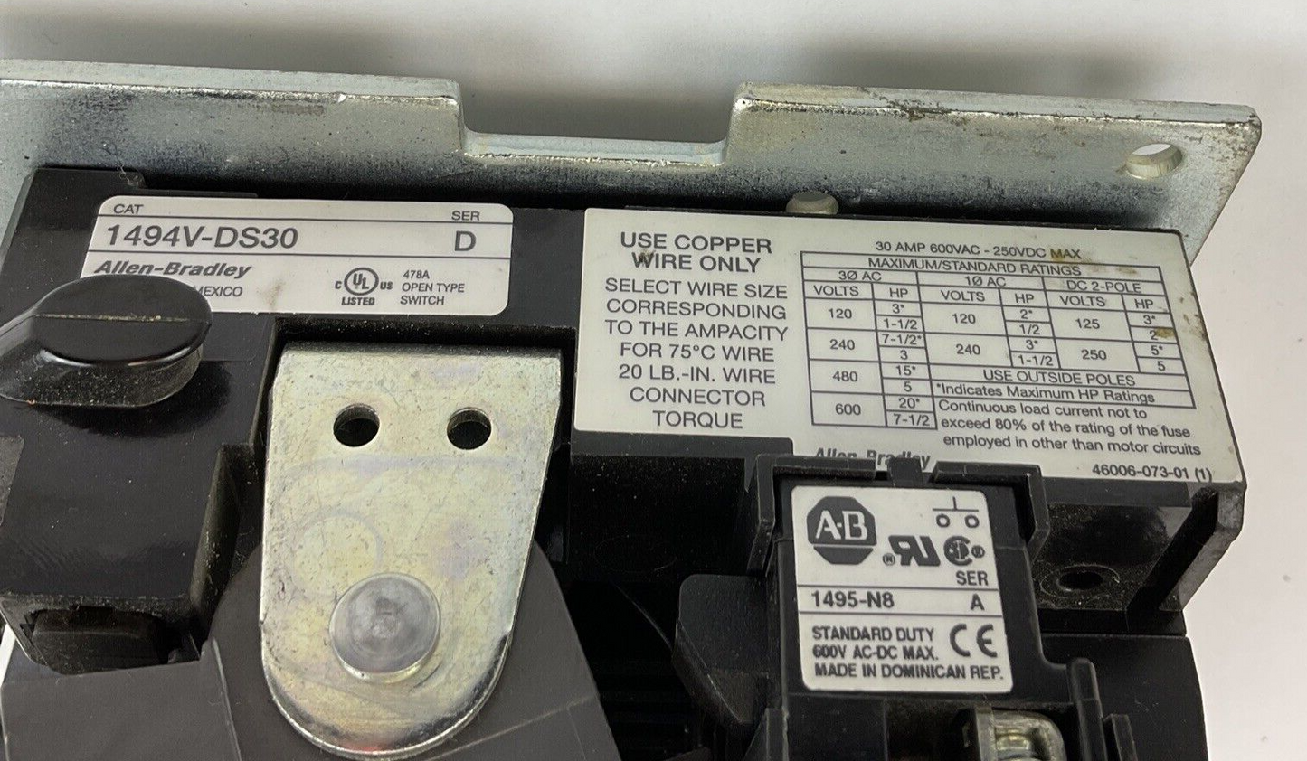 ALLEN BRADLEY 1494V-DS30 DISCONNECT SWITCH SER.D W/ 1495-N8 SER.A