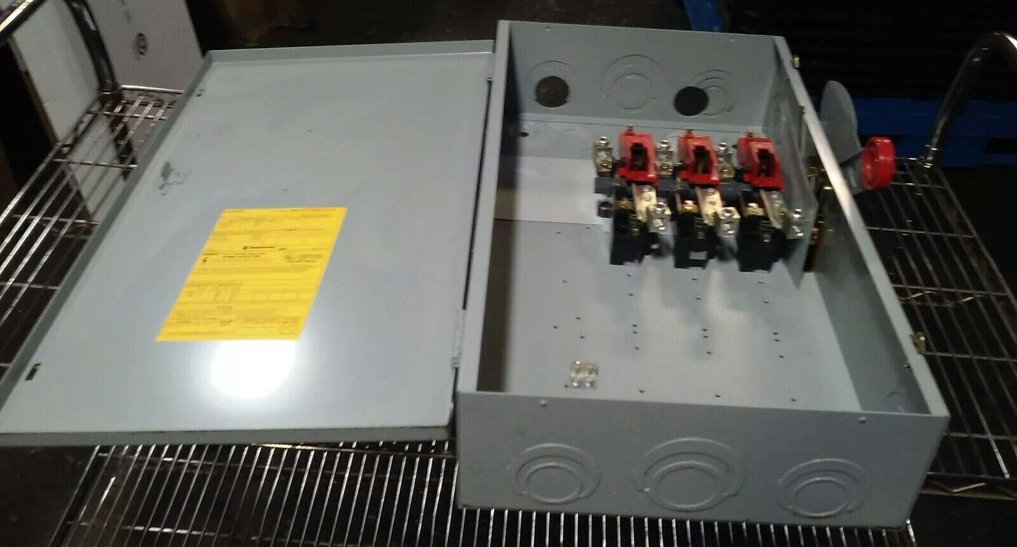 POWERMASTER EATON H364NFK, SAFETY SWITCH, 200A, 600V/250DC, 3P, 150 H.P., USED