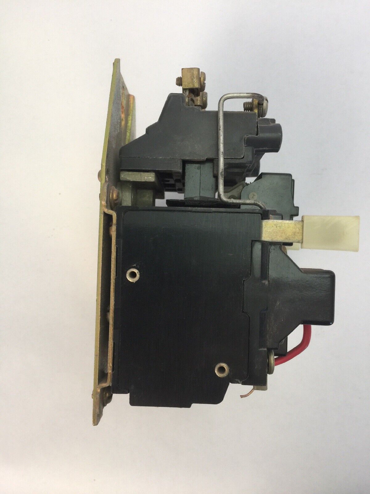 ALLEN BRADLEY 709-AOWJ103 SER K SIZE 0 600VAC 5HP COIL 120V 60HZ N28 HEATERS
