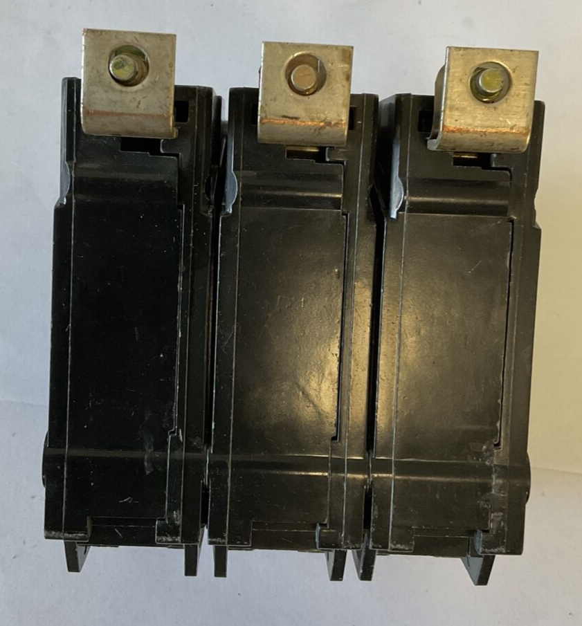 GENERAL ELECTRIC THHQB 30A CIRCUIT BREAKER 3POLE 22KA