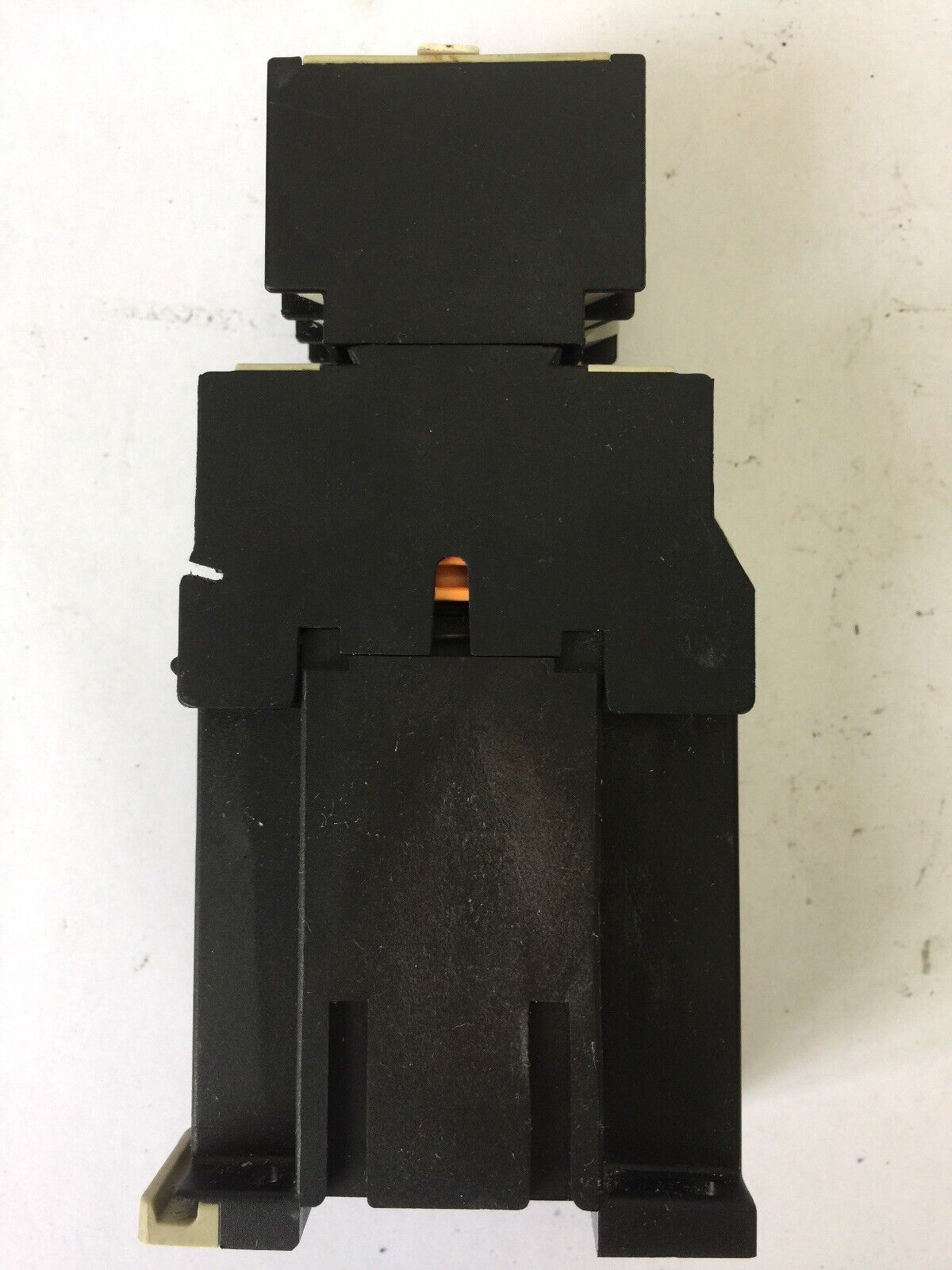 TELEMECANIQUE CA3DN40 CONTACTOR 600VAC  COIL 24V WITH LA1DN40 AUXILIARY CONTACT