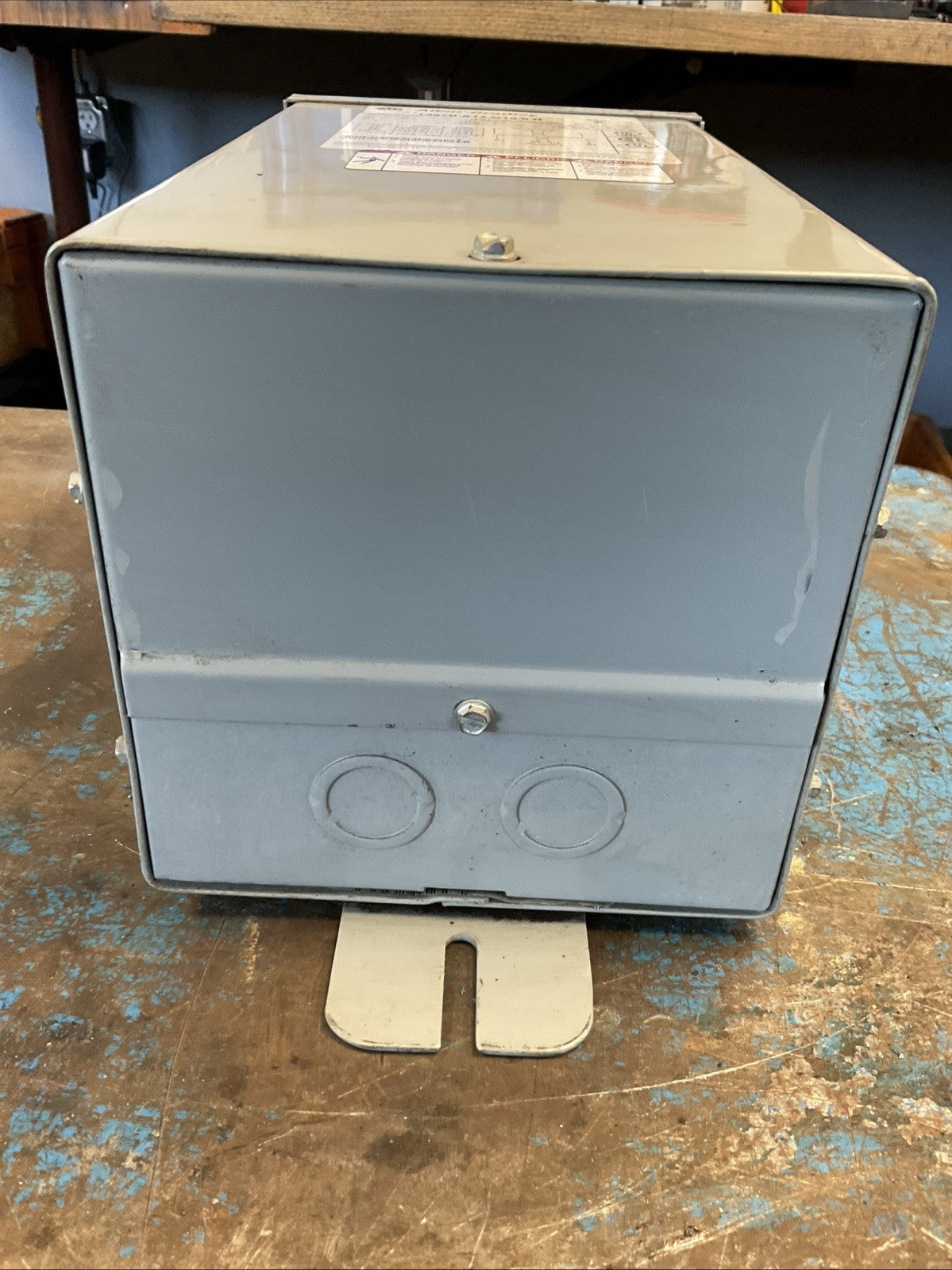 ALLEN-BRADLEY 1497D-A13-M10-0-N SER A SINGLE PHASE TRANSFORMER TYPE 3R 2KVA PRI