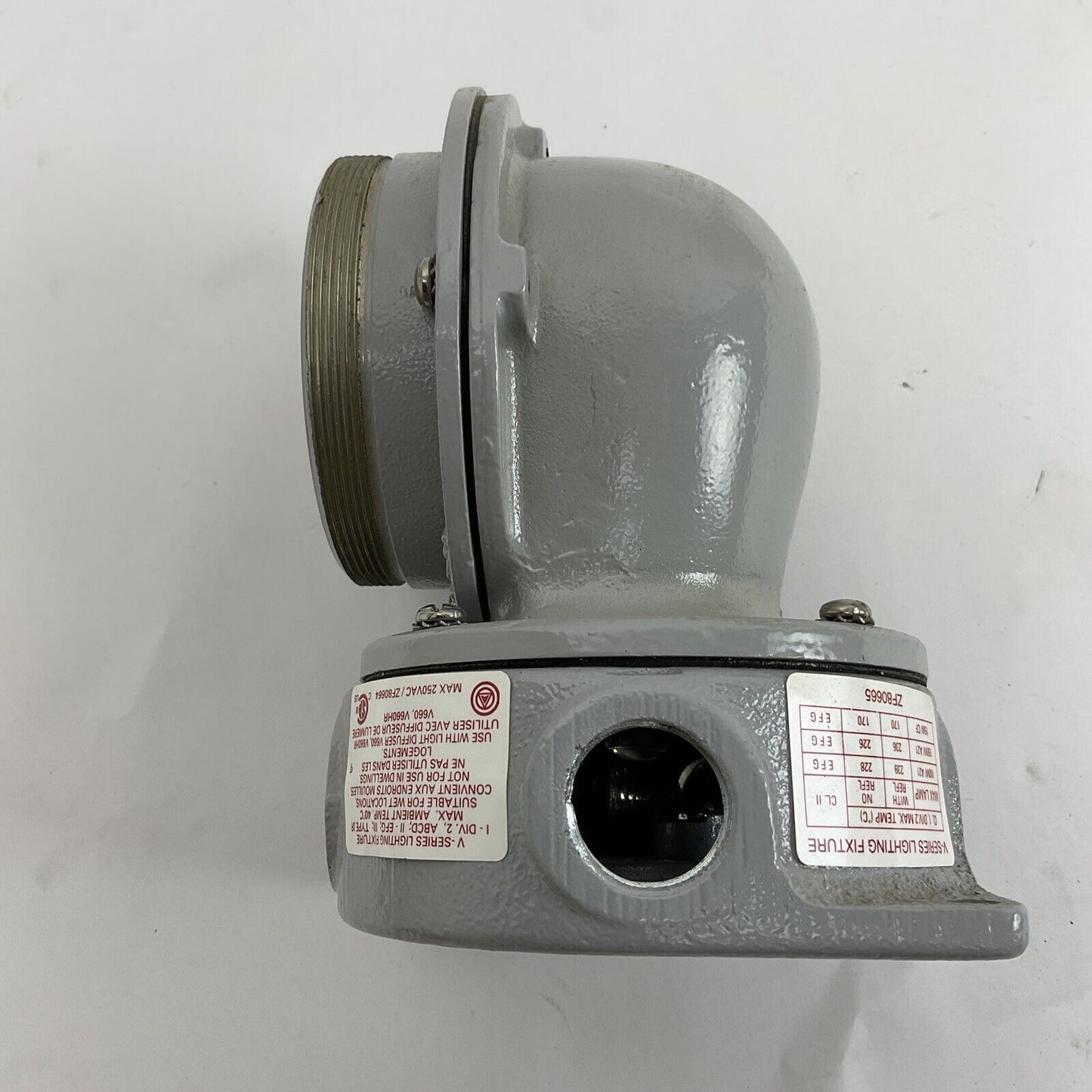 APPLETON VGSZ240 LIGHT FIXTURE CSA 60-150W SER. CL I D2