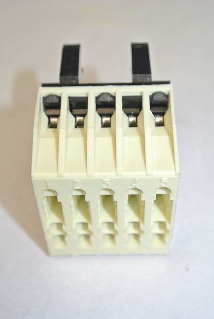 TELEMECANIQUE D86-CD 105 - TERMINAL BLOCK - NEW SURPLUS - BOX of 10