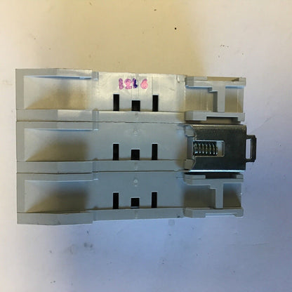 ITC VLC10 FUSE HOLDER 3P AC-22B 10X38 3W 32A 690VAC