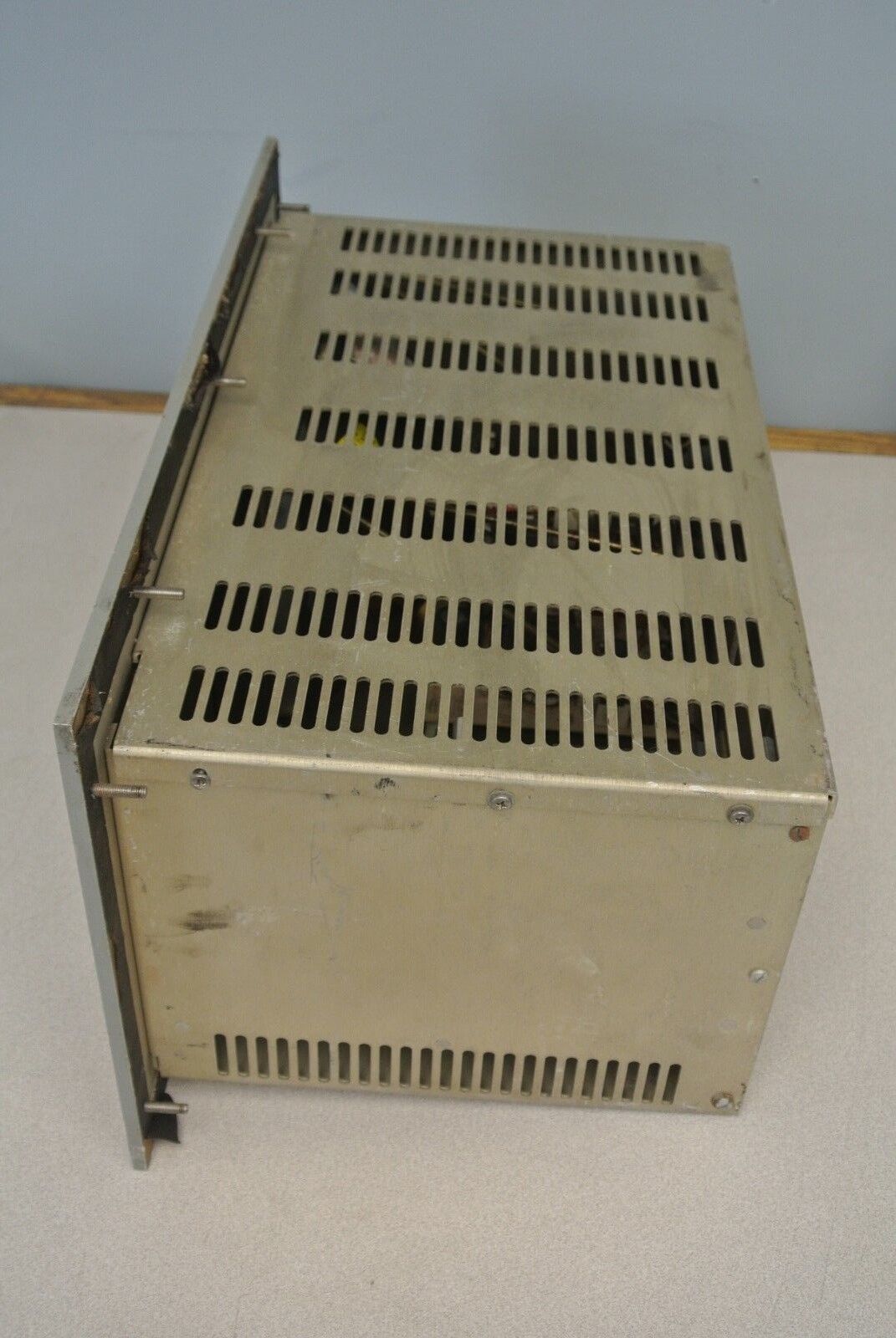 ALLEN-BRADLEY 1784-T30G PLANT FLOOR TERMINAL / 9" GREEN SCREEN / 966998-010
