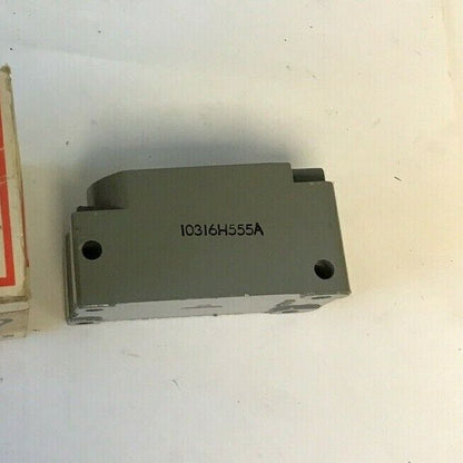 CUTLER HAMMER 10316H555 LIMIT SWITCH RECEPTACLE
