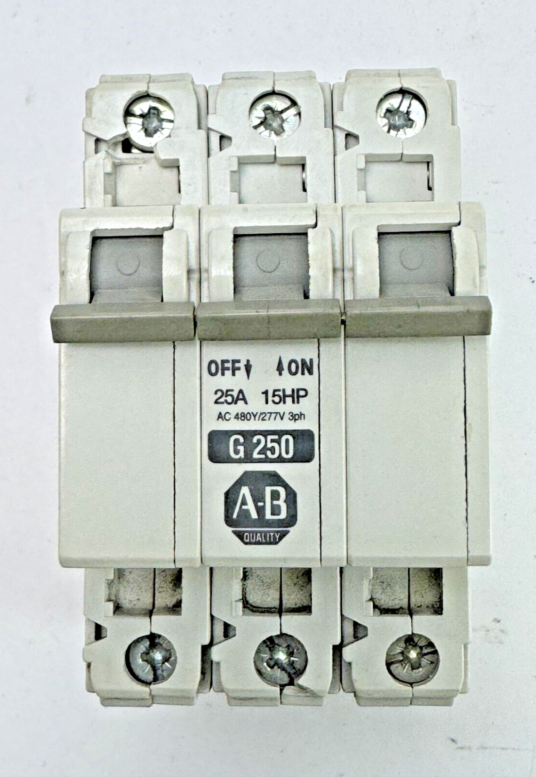 ALLEN-BRADLEY - 1492-CB3-G250 SER. C - MOTOR CONT. - 3 P, 25 A, 277 V, 10HP, 3PH