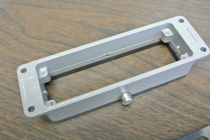 HARTING 09300240381 / HAN 24B-AGG-ZV / RECTANGULAR POWER BASE / NEW SURPLUS