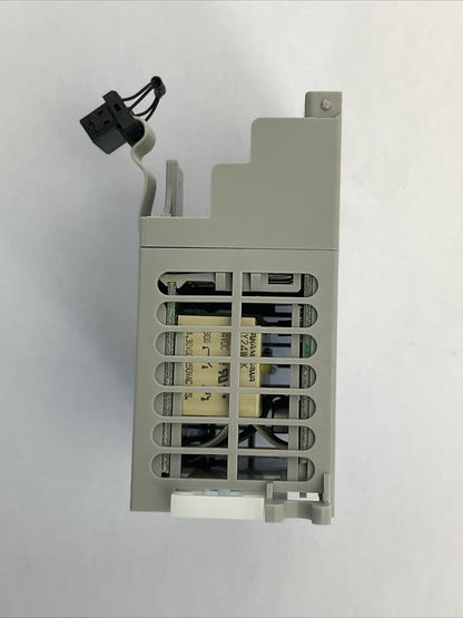 ALLEN BRADLEY 1762-OW16 MICROLOGIX 16PT VAC/VDC RELAY OUTPUT SERE B REV A