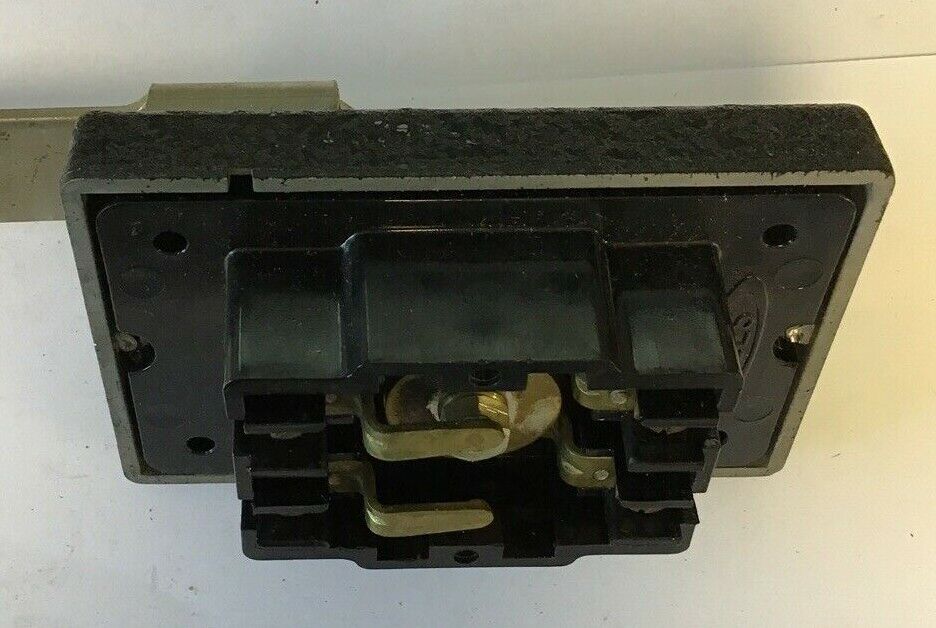 MACKWORTH G. REES 3275 PUSHBUTTON CONTROL UNIT