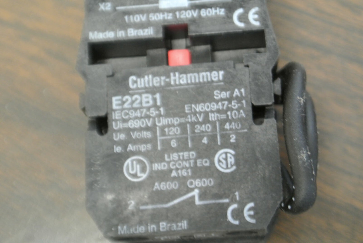 C-H E22T4X27 / E22TL1C EXT. PUSHBUTTON YELLOW ILLUM. PRESS to TEST / NEW SURPLUS