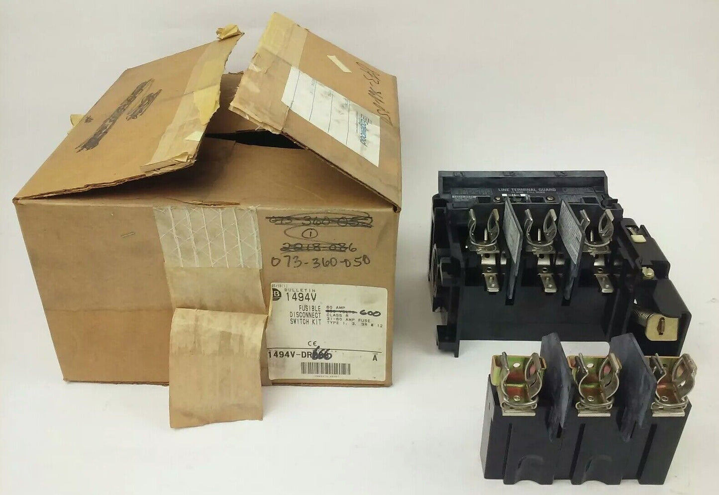 ALLEN BRADLEY 1494V-DR666 FUSIBLE DISCONNECT SWITCH,W/ 1494V-FSR666 & 1494V-DS60
