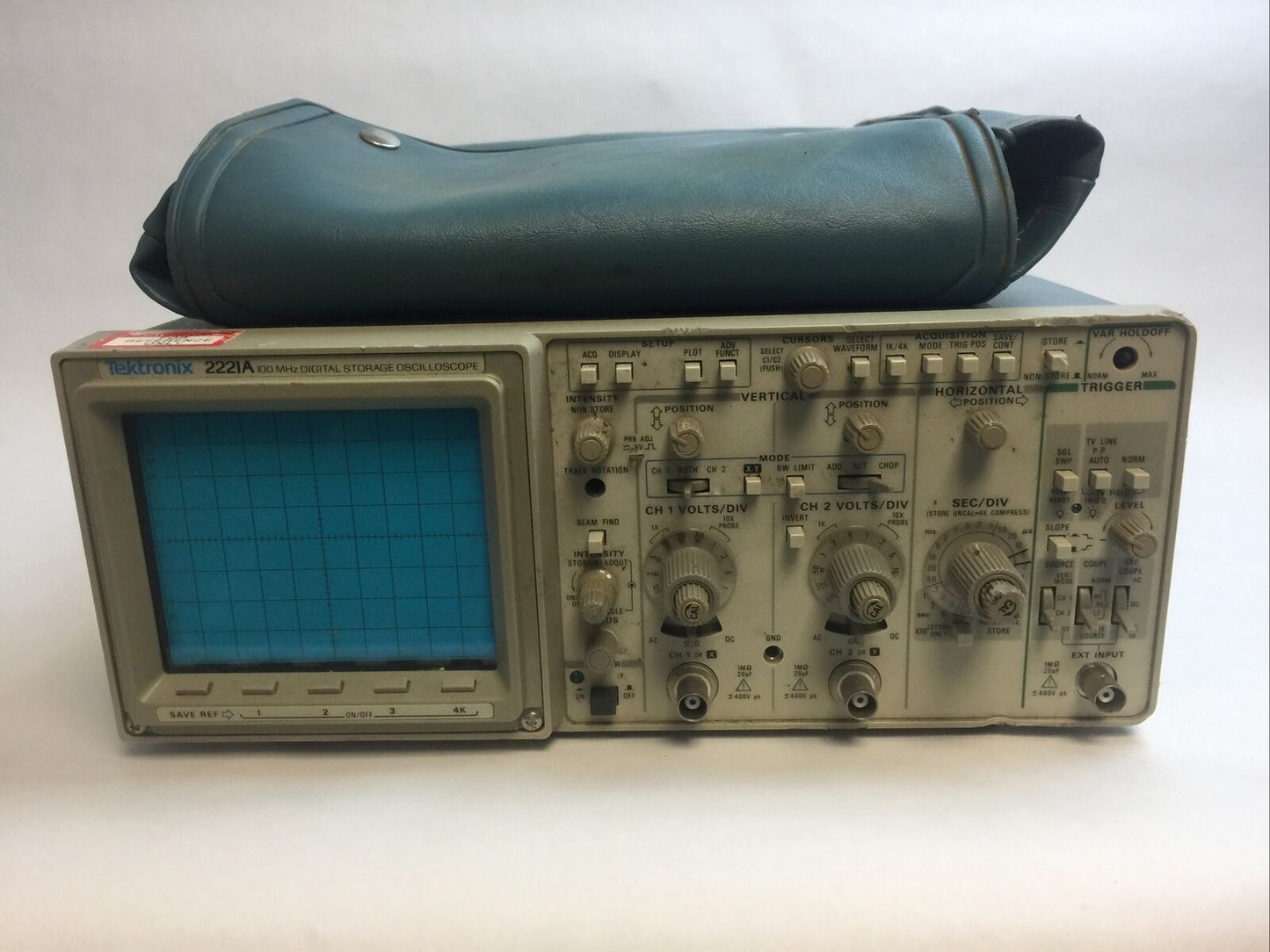 TEKTRONIX 2221A 100MHz DIGITAL STORAGE OSCILLOSCOPE 90-250VAC