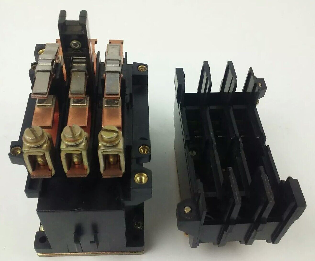 ALLEN BRADLEY 100-A45NZ*3 SER. B, CONTACTOR, 3PH, 600V, 45A, 40HP, 660/690V 22kW