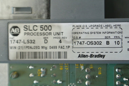 ALLEN-BRADLEY 1747-L532 SLC500 PROCESSOR UNIT - Ser. D, Proc. Rev. 4 - w/ KEYS
