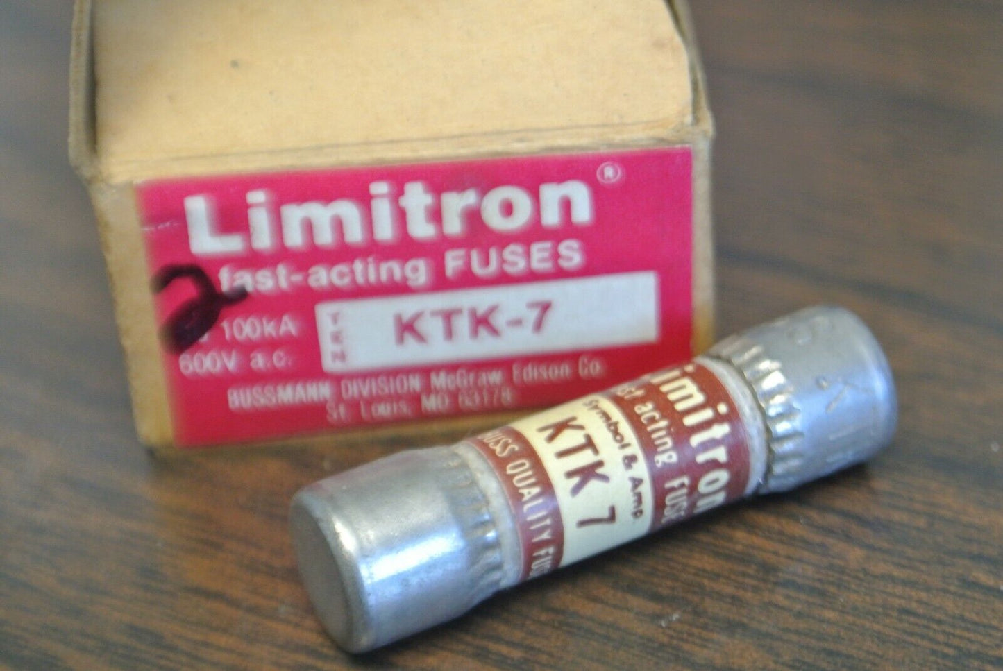 LOT of 2 / BUSS KTK-7 LIMITRON FUSE / 7A / 600V / NEW SURPLUS