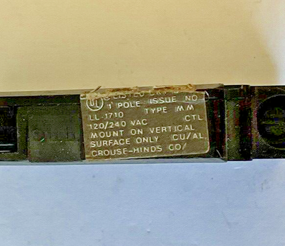 CROUSE-HINDS M120-L CIRCUIT BREAKER 1POLE 20A MM 120/240VAC***LOTOF6***