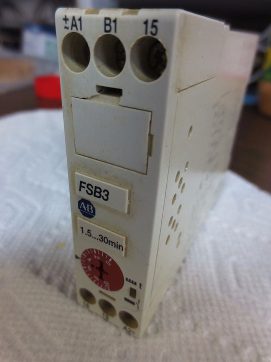ALLEN-BRADLEY 700-FSB3HU23 Ser. B - PROGRAMMABLE TIMER -.1.5-30MIN
