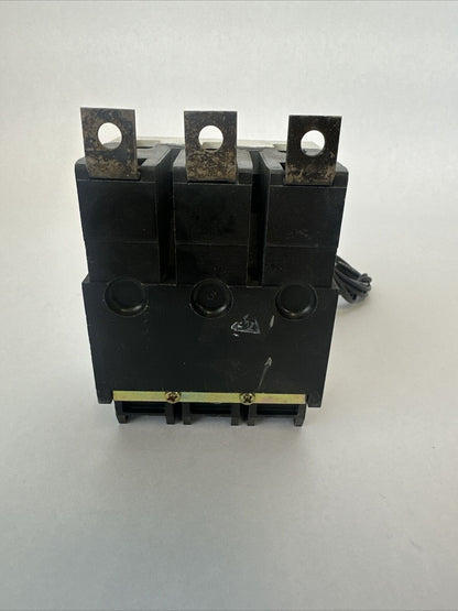 CUTLER HAMMER GDB3040 CIRCUIT BREAKER 480VAC 250VDC 3P 40A GDB 14K 1373D62G01