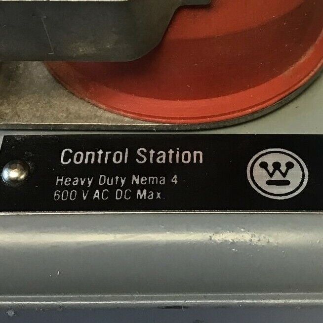 WESTINGHOUSE TYPE OT-1 CLASS 15-022 PUSHBUTTON STATION 600VAC/DC
