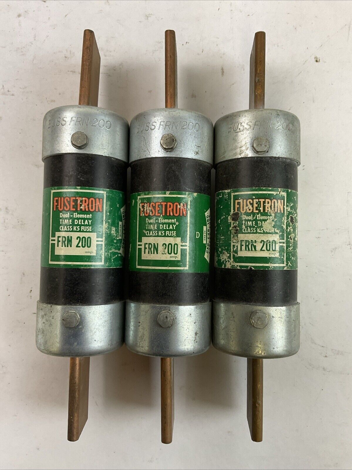 FUSETRON FRN 200 DUAL ELEMENT TIME DEALY FUSE 200AMP 250VAC (LOT OF 3)