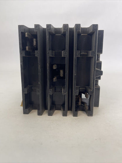 SQUARE D FH36020 MOLDED CASE CIRCUIT BREAKER 20A 600VAC 250VDC 3POLE