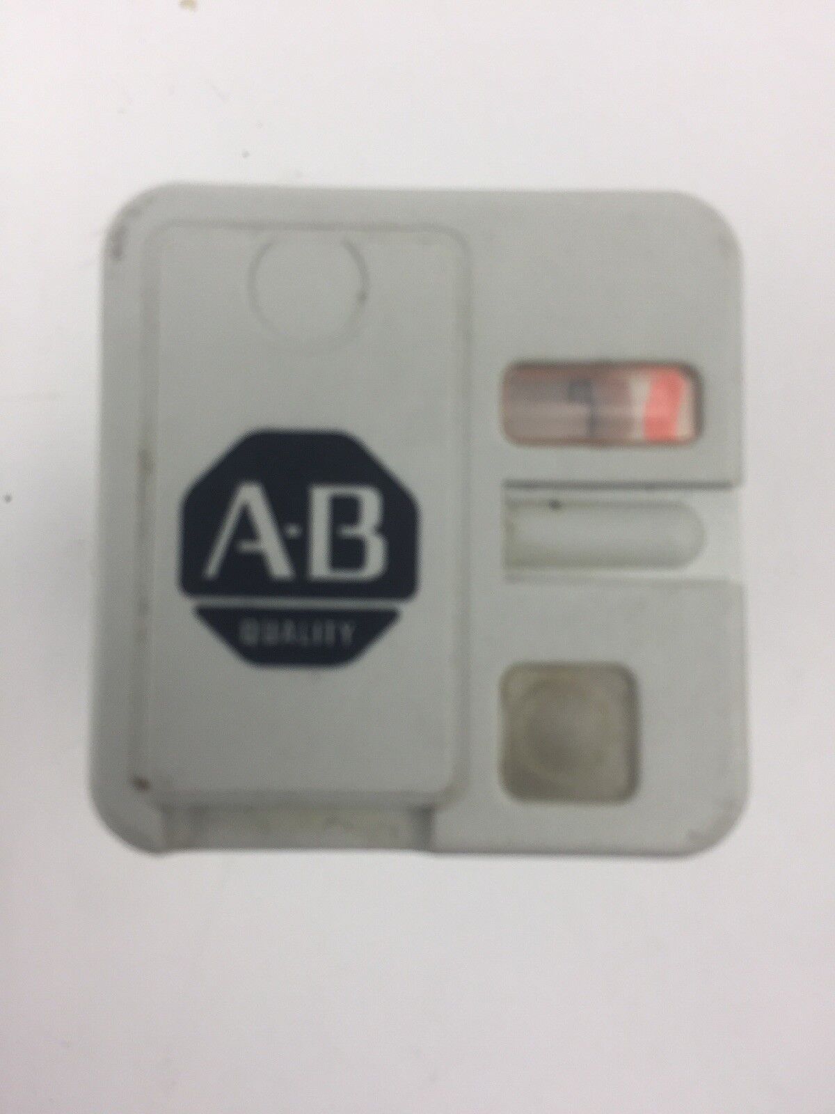 ALLEN BRADLEY 700-HA32A1 RELAY SER A 120VAC
