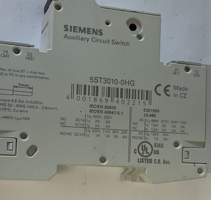 SIEMENS 5SJ4101-7HG41 CIRCUIT BREAKER 4A AUXILIARY CIRCUIT SWITCH