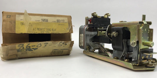 SQUARE D 9050 BO-1D A C PNEUMATIC TIMING RELAY, 120V 60HZ, 110V 50HZ. *NEW*