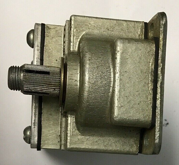 GOULD R.B.DENISON LIMIT SWITCH L100WTR-2M CONTACT 10