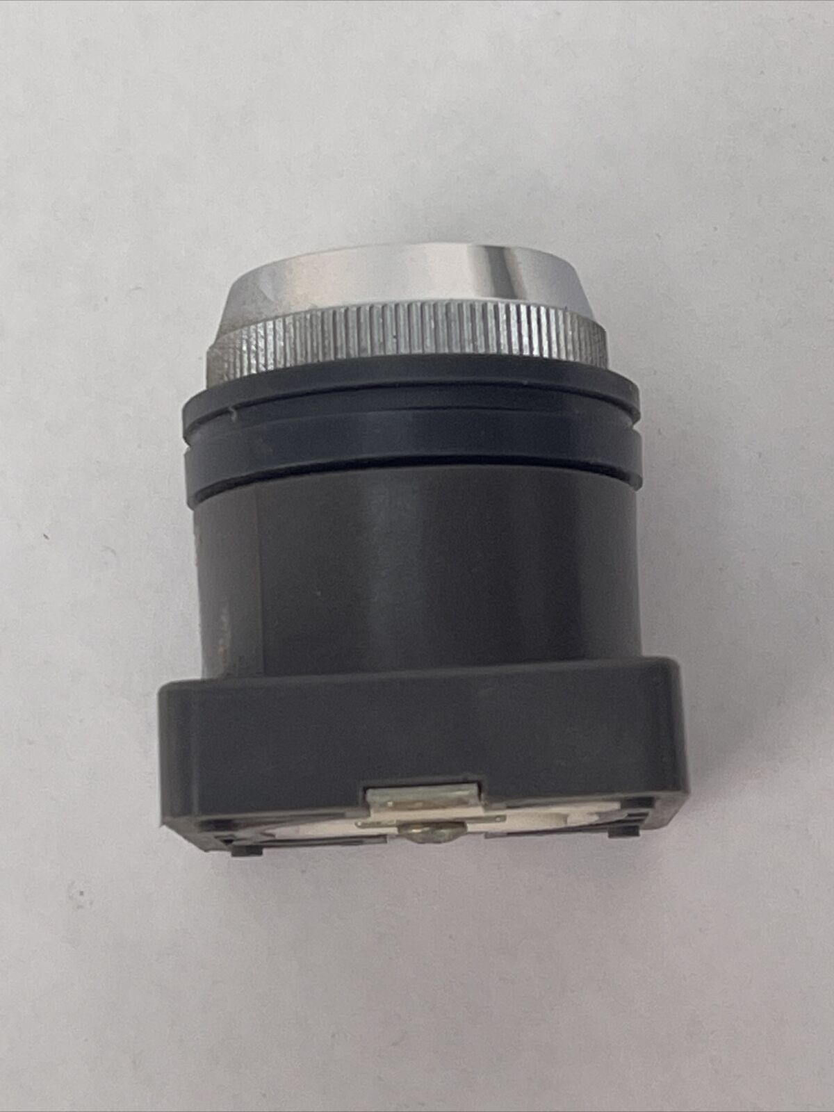 IDEC ELR1/EPRPT PILOT LIGHT NO BULB 120V LAMP