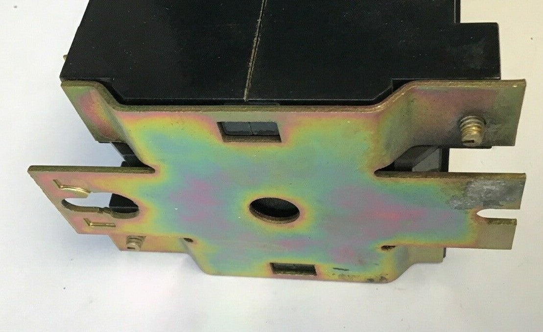 GENERAL ELECTRIC CR120B01122 INDUSTRIAL RELAY 600VACV 60HZ 10A