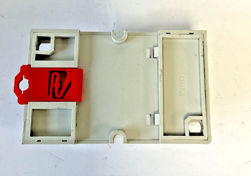 MAGNECRAFT 70-784D14-1 RELAY SOCKET 10A 300V ***LOTOF5***