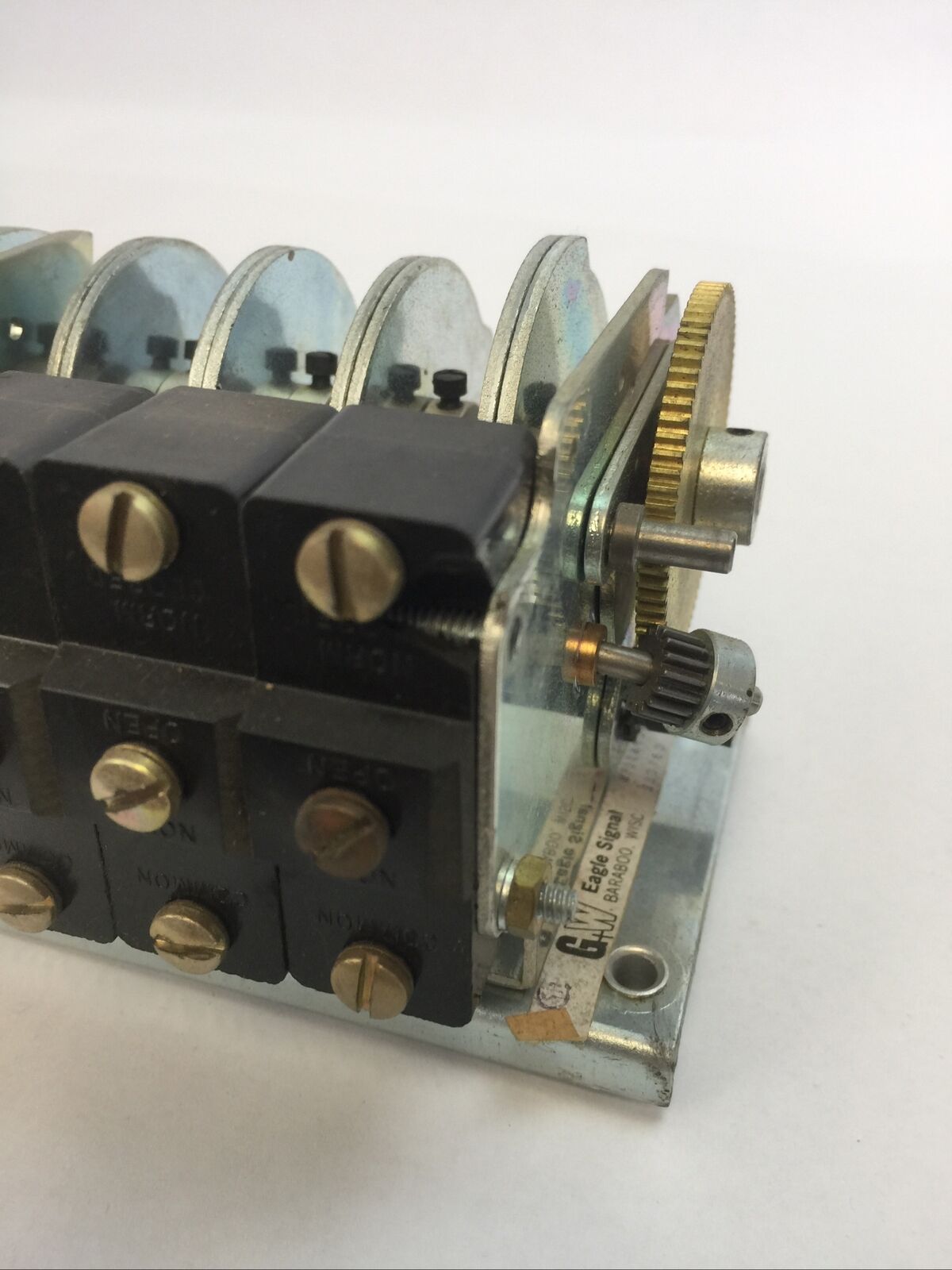 EAGLE SIGNAL MP12A604 REPEAT CYCLE TIMER MULTIPULSE MP SERIES COIL 120V 60HZ