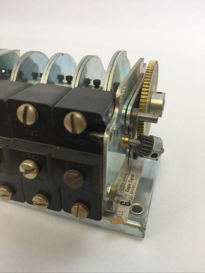 EAGLE SIGNAL MP12A604 REPEAT CYCLE TIMER MULTIPULSE MP SERIES COIL 120V 60HZ
