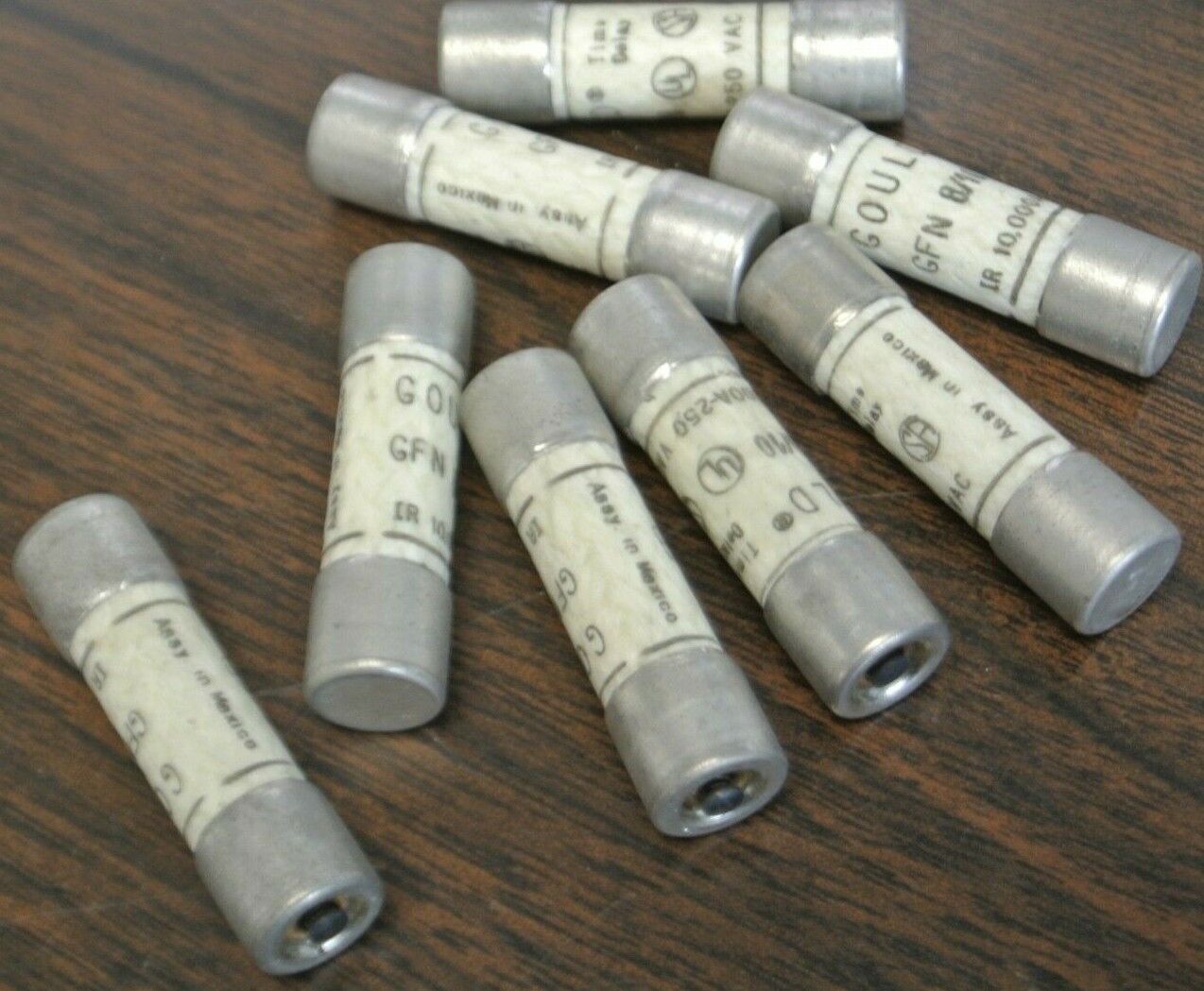 LOT of 8 / GOULD GFN8/10 TIME-DELAY FUSES / 8/10A / 250VAC / NEW SURPLUS