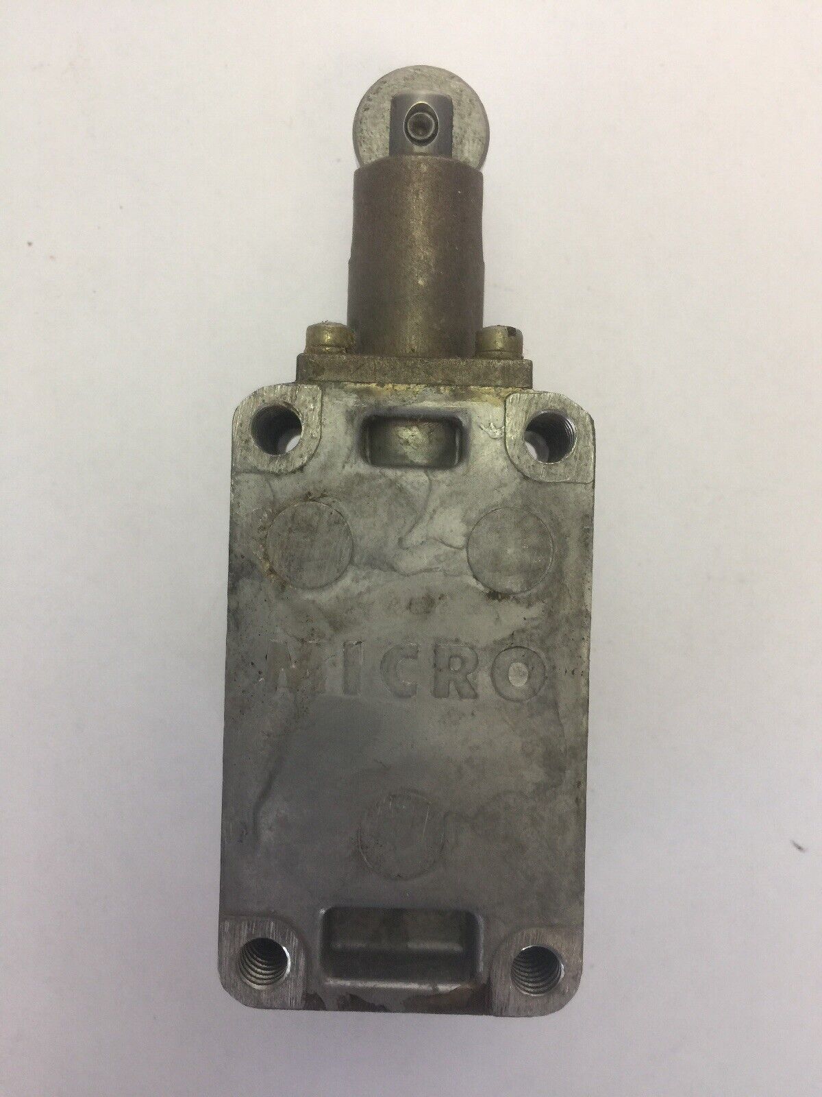 MICRO SWITCH A DIVISION OF HONEYWELL 5LS6 LIMIT SWITCH