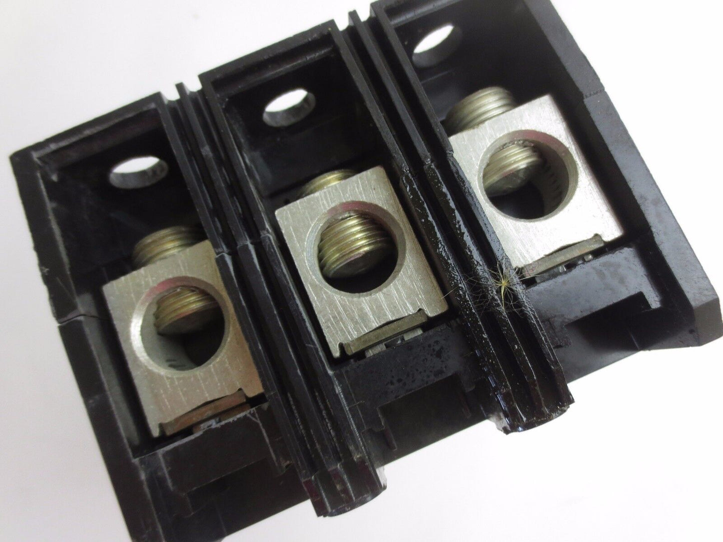 SQUARE D ADJUSTABLE TRIP CIRCUIT BREAKER - 225A, 3P