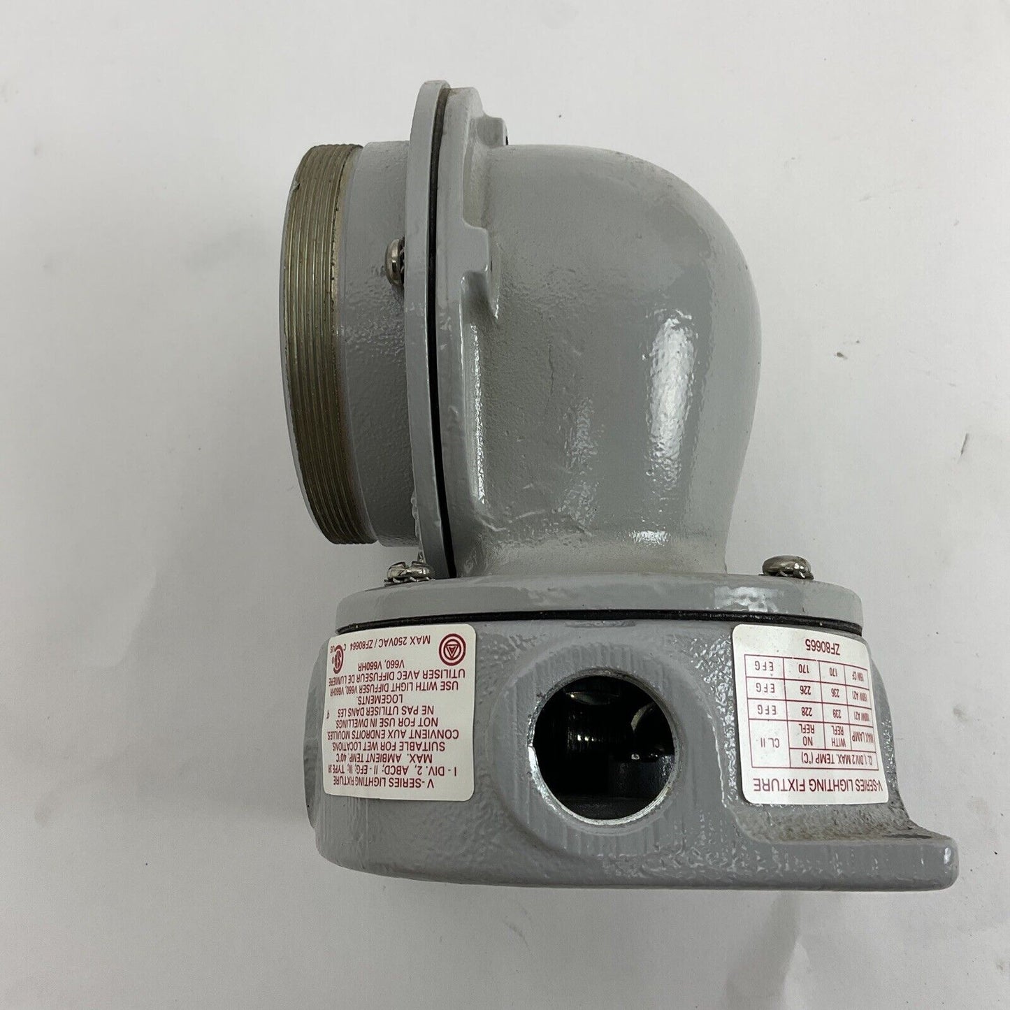 APPLETON VGSZ240 LIGHT FIXTURE CSA 60-150W SER. CL I D2