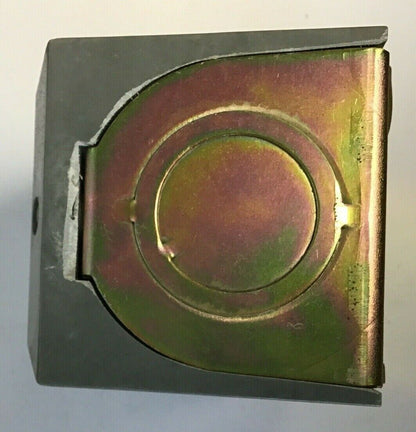 SQUARE D BG-102 PUSH BUTTON STATION SER. 6000VAC "STOP"