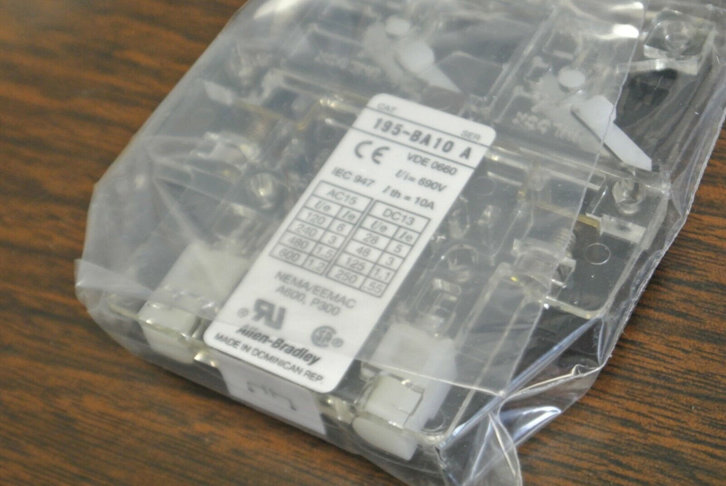 LOT of 3 / ALLEN-BRADLEY 195-BA10 AUXILIARY SWITCH / AUX. CONTACT / NEW SURPLUS