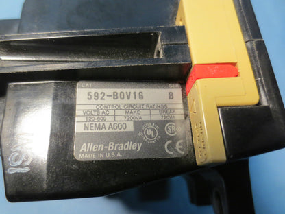 ALLEN-BRADLEY MANUAL RESET OVERLOAD RELAY 592-B0V16 592-BOV16 w/ W37 HEATERS