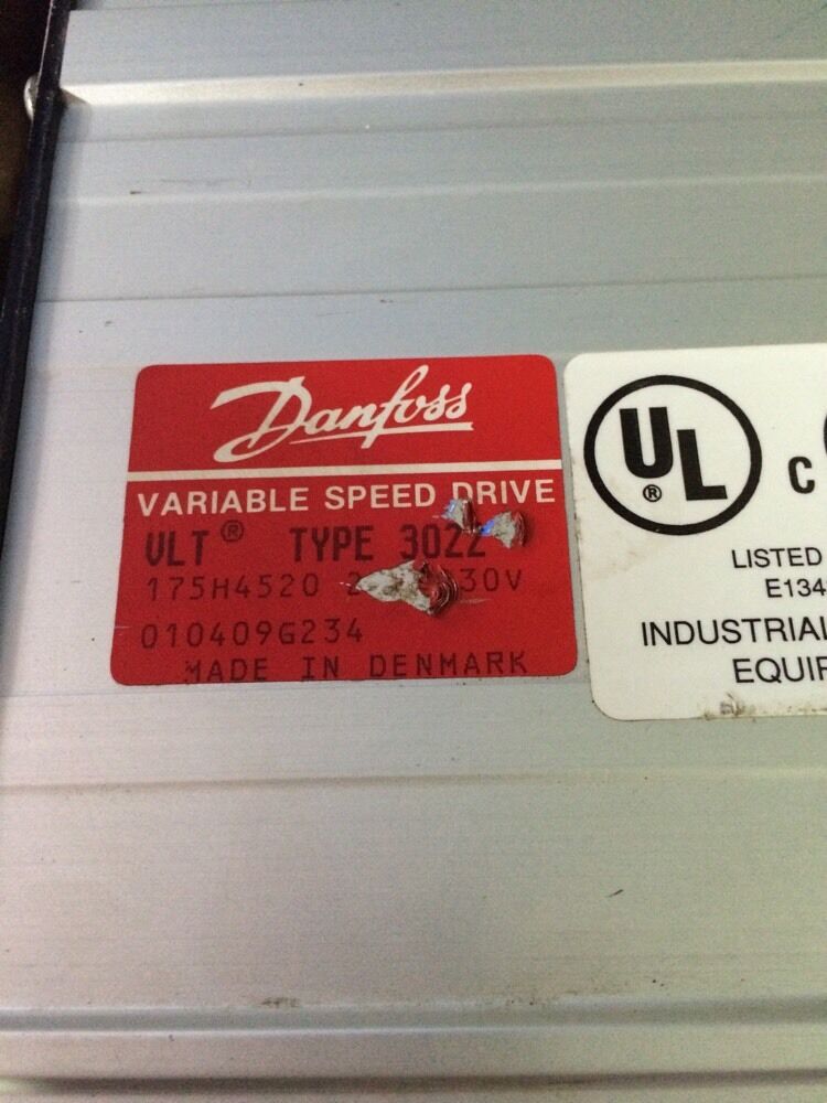 DANFOSS VLT TYPE 3022 175H4520 ADJUSTABLE FREQUENCY DRIVE 30HP  3x200-230 V