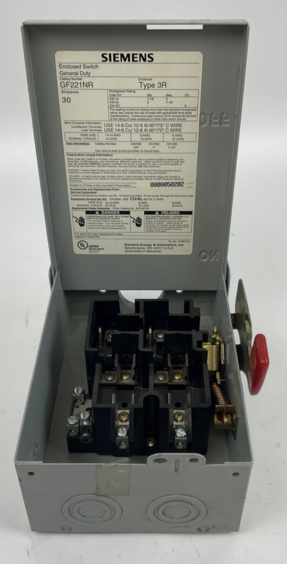 SIEMENS GF221NR ENCLOSED SAFETY SWITCH 30A TYPE 3R 240VAC